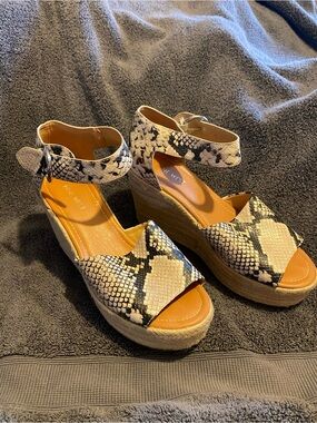 Snake-Print Espadrille Wedge Sandals - Tan/Black